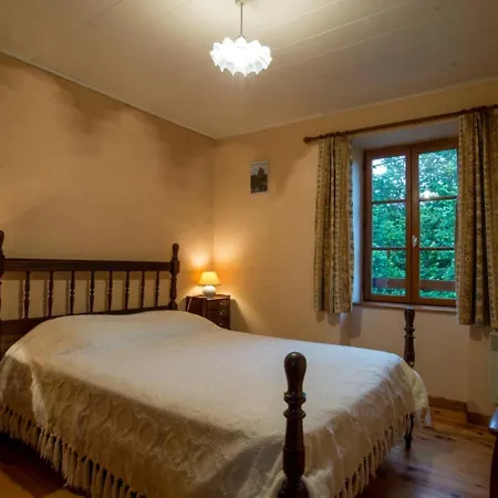 Vakantiehuis Condat-les-montboissier, 3 Pieces, 4 Personnes - Fr-1-630-56