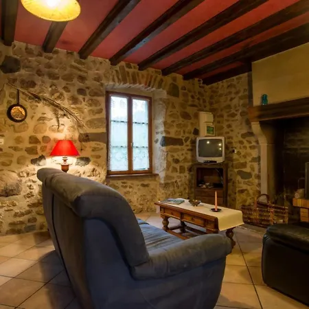 Vakantiehuis Condat-les-montboissier, 3 Pieces, 4 Personnes - Fr-1-630-56 *